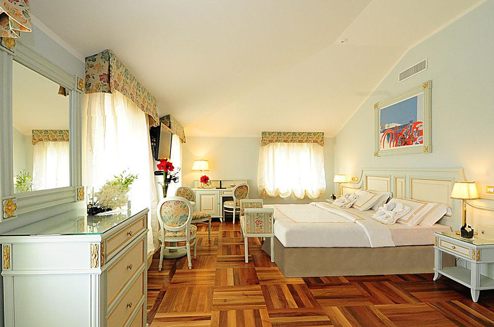 Hotel De Paris Sanremo Esterno foto