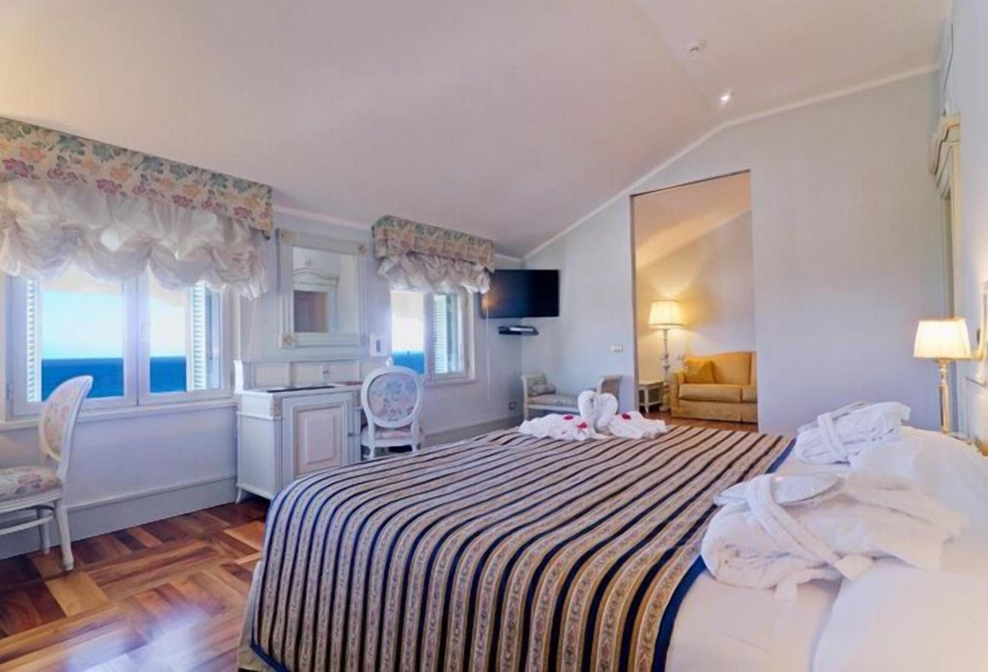 Hotel De Paris Sanremo Esterno foto